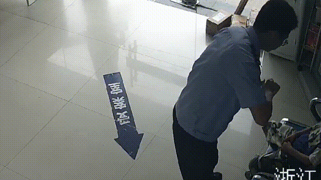 “警察叔叔，我好饿！”小男孩到派出所“蹭饭”……