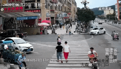 危险！提醒未满16周岁的同学们......