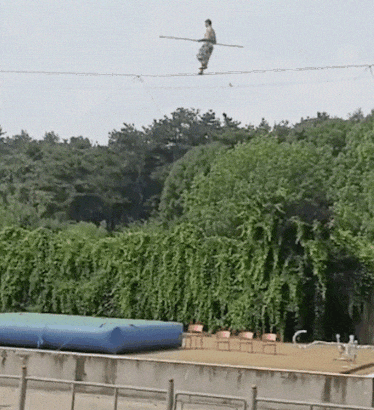 一演员突然从高空坠落，最新回应