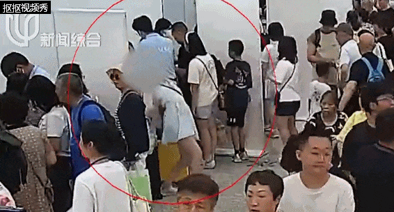 事发上海国际邮轮港!18岁女孩这一幕 吓坏所有游客 事发上海国际邮轮港!18岁女孩这一幕 吓坏所有游客