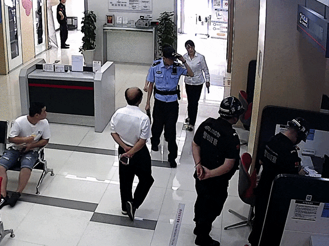 手机被“监控”21小时,浙江女子的这个举动救了自己…… 手机被“监控”21小时,浙江女子的这个举动救了自己……