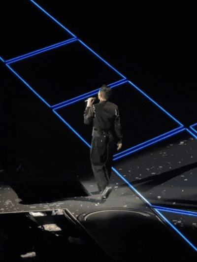 刘德华在舞台上再次发生意外状况 刘德华在舞台上再次发生意外状况