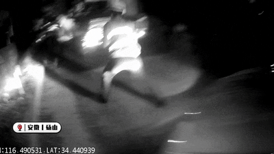 醉驾遇查弃车而逃，“百米赛跑”输给交警！