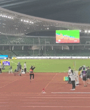 她才16岁!5个月,两破世界青年纪录! 她才16岁!5个月,两破世界青年纪录!