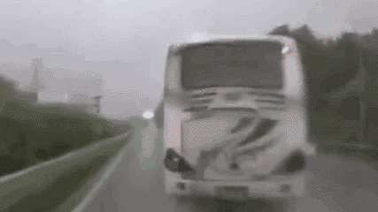 暴雨+强雷电+大风,珠海发布双预警! 暴雨+强雷电+大风,珠海发布双预警!