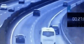 危险！高速公路上车辆故障不放警示牌，司机：我忘记带了……