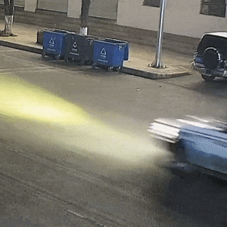 在警车里生了!孩子取名叫…… 在警车里生了!孩子取名叫……