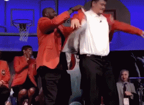 国际巨星也会“侬好，阿拉上海人”，网友：肯定是姚明教的！