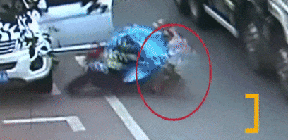 一个真实案例告诉你，骑车为什么一定要戴头盔→