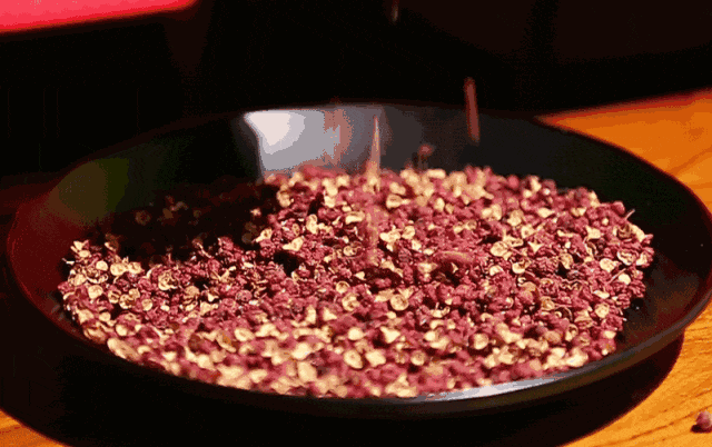 一把花椒=多种“药”,帮你赶走湿气,止痛抗炎还能提高免疫力 一把花椒=多种“药”,帮你赶走湿气,止痛抗炎还能提高免疫力