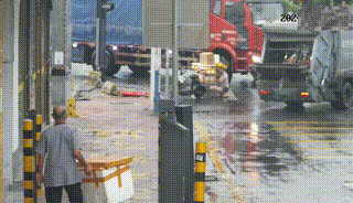 警示!开车一心二用,交通事故就这样发生! 警示!开车一心二用,交通事故就这样发生!