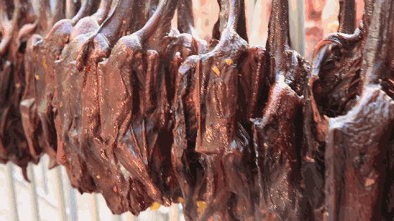 做不完,根本做不完!杭州500米巷子卖出10万多只!没人能空手走出去... 做不完,根本做不完!杭州500米巷子卖出10万多只!没人能空手走出去...