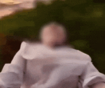 痛心!女游客疑因拍照不慎坠海身亡! 痛心!女游客疑因拍照不慎坠海身亡!