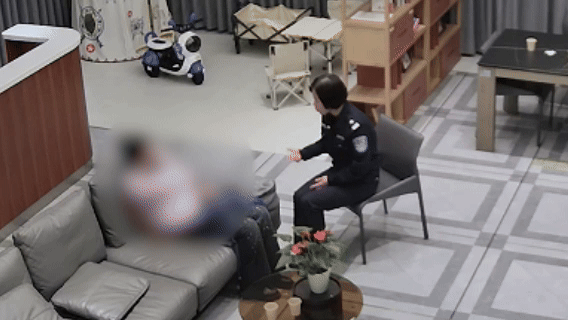 女子取走70余万元现金，一下惊动了两地警方……