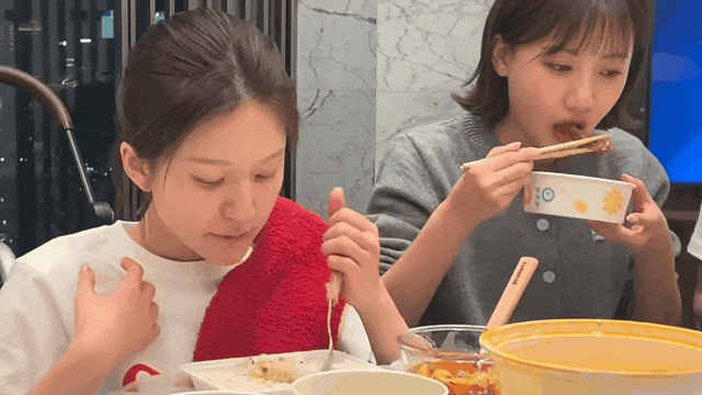 刚刚,赵露思发长文公布病情:因抑郁出现躯体化症状,自曝挨打往事 刚刚,赵露思发长文公布病情:因抑郁出现躯体化症状,自曝挨打往事