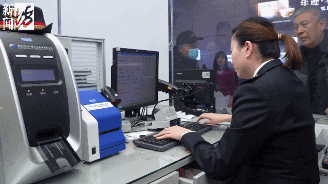 上海小姐姐一夜爆火！本人直呼没想到...网友：你值得！