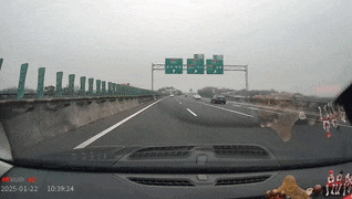 返程请注意!这样开车,被撞了还要负全责! 返程请注意!这样开车,被撞了还要负全责!