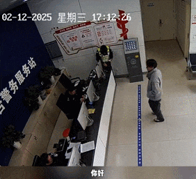 市民王某:“我喝酒了!求测酒精含量!” 结果…… 市民王某:“我喝酒了!求测酒精含量!” 结果……