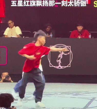 两位“小孩哥”，让外国人彻底“疯狂”！