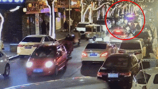 3岁女童手指发黑!临沂警察11分钟紧急护送 3岁女童手指发黑!临沂警察11分钟紧急护送