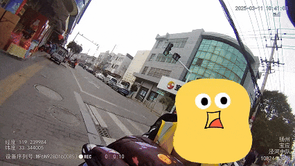 收你来了！逃犯竟因“没带头盔”落网