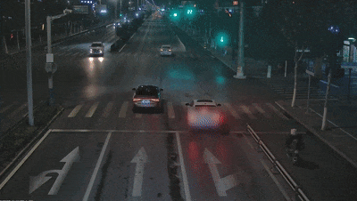 转弯不让行 直行很“受伤” 转弯不让行 直行很“受伤”