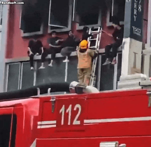 新加坡一儿童烹饪班突发大火！10岁女童不幸遇难！