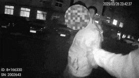 接头暗号:“哥,是你吗?” 接头暗号:“哥,是你吗?”