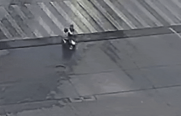 一群人，一条心！危难时刻，他们出手了……