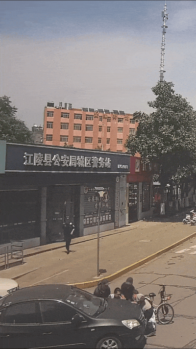 事发湖北街头，他们被拍下！