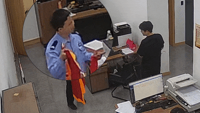 喜提第一面锦旗！00后新警笑出“表情包”