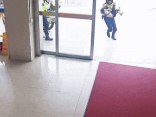 你们“咆哮”的样子，真帅！