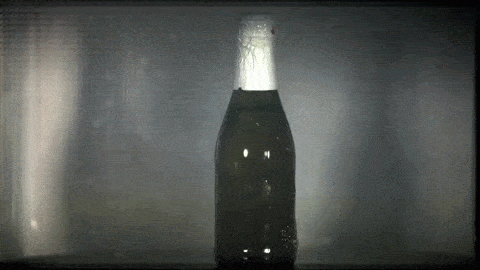 奶茶放进微波炉30秒差点把家烧了 这些食物千万不能进微波炉