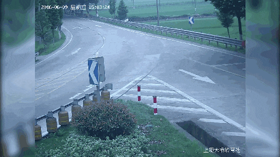 超载？超危险！“百吨王” 你以为拉的是货，其实是“定时炸弹”！