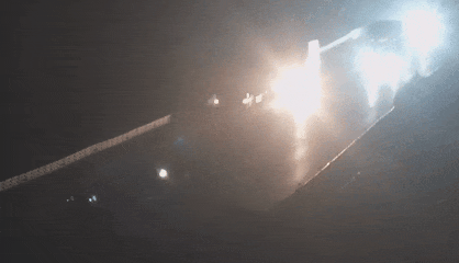 高速路上“吃播”翻车