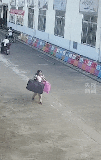 婉拒资助！火遍全网的“扁担女孩”找到了
