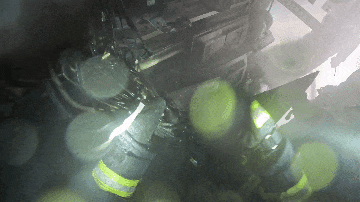 修理铺内发生火灾，监控指证“纵火犯”！