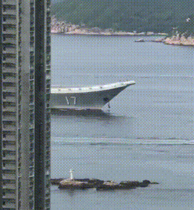 山东舰访港,香港市民“海陆空”追星! 山东舰访港,香港市民“海陆空”追星!