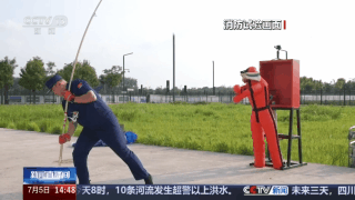 散步被鱼钩钩脸、孩子额头被刺穿……警惕鱼钩伤人! 散步被鱼钩钩脸、孩子额头被刺穿……警惕鱼钩伤人!