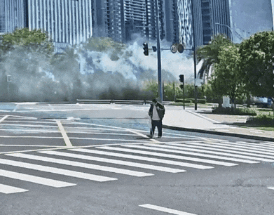 导航故障！盲人消防站前迷路，“蓝朋友”暖心相助