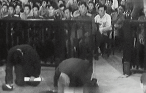 日本战犯，在新中国法庭下跪认罪！