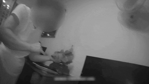 手机被操控！八旬老人105万元养老钱差点没了