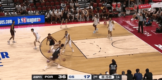 中国球员杨瀚森NBA首秀火了:首发出场,半场8分2板2助2帽!“手感传球都很棒” 中国球员杨瀚森NBA首秀火了:首发出场,半场8分2板2助2帽!“手感传球都很棒”