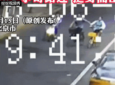 14岁少女遭男子疯狂别车  警方：李某某(男，42岁)行拘→
