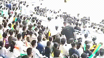 扎进体育馆看球,在逃人员高某被抓获! 扎进体育馆看球,在逃人员高某被抓获!