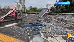 昆明暴雨夜袭,隔壁突然飞来“庞然大物”!掀翻屋顶板房,砸坏多辆车和热水器...... 昆明暴雨夜袭,隔壁突然飞来“庞然大物”!掀翻屋顶板房,砸坏多辆车和热水器......