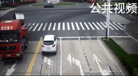 铁皮木条接连“空袭”，行车警惕“飞来横祸”！