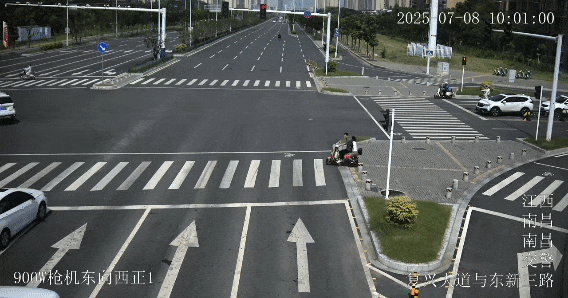 南昌一司机开“临牌”SU7，一次被扣19分