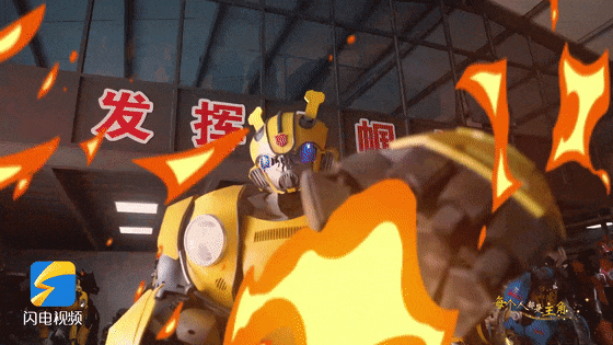 50岁山东大妈麦田里造机甲，变身“机甲女王”带火全村！