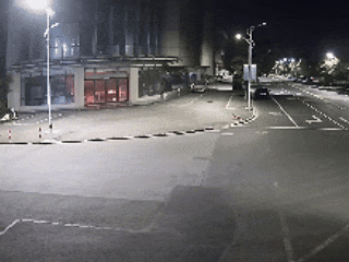 一盏灯点燃家具店,老板痛诉:“早知道全关了......” 一盏灯点燃家具店,老板痛诉:“早知道全关了......”